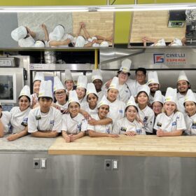 [รีวิว] เรียนหลักสูตร Hospitality - Hotel and Restaurant Services Management กับสถาบัน Seneca และ หลักสูตร Baking and Pastry Foundations กับสถาบัน George Brown College ที่แคนาดา โดยคุณอันนา